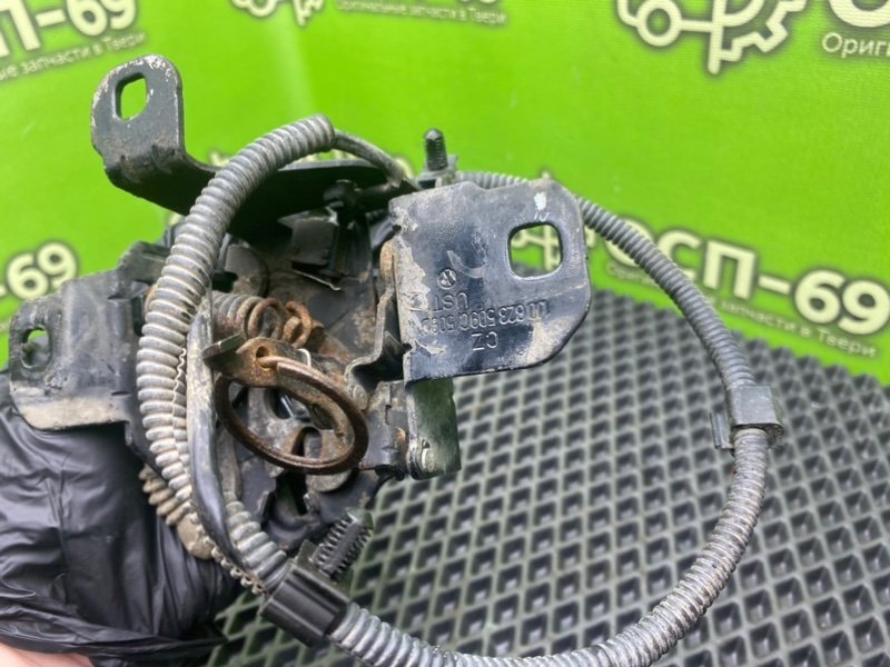 Замок капота, 2490 рублей, Тверь