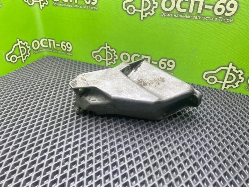 Кронштейн двигателя, 990 рублей, Тверь