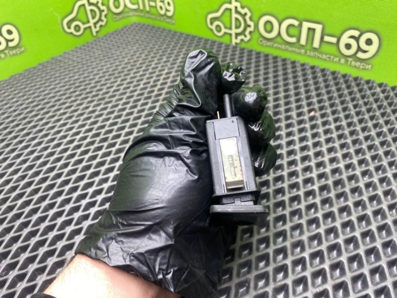 Кнопка обогрева заднего стекла, 790 рублей, Тверь