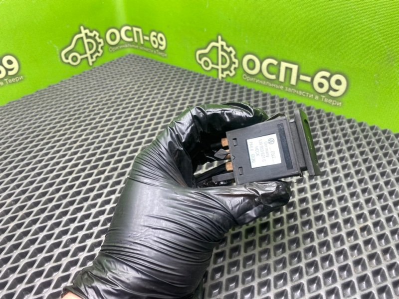 Кнопка обогрева заднего стекла, 790 рублей, Тверь