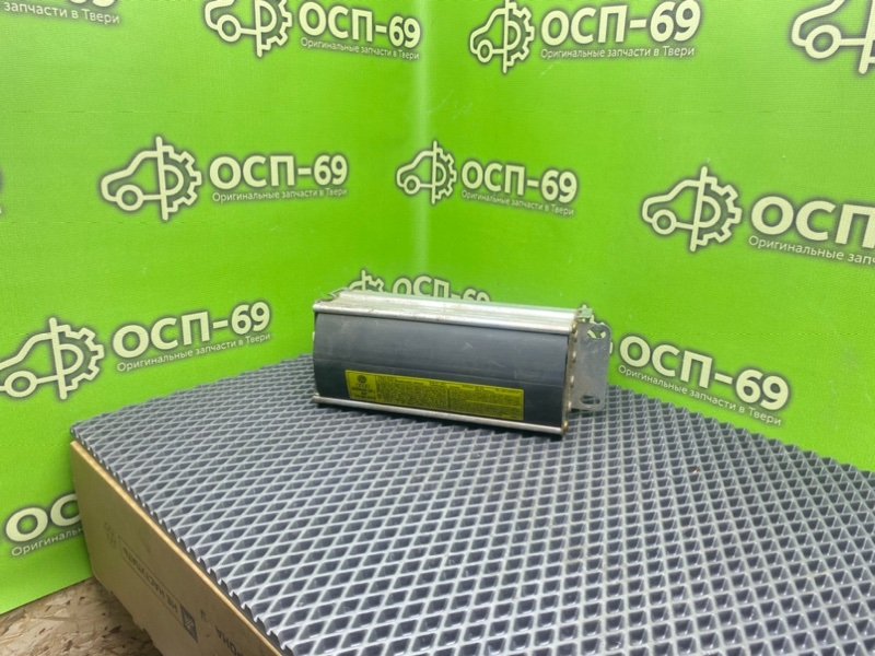 Подушка безопасности, 1990 рублей, Тверь