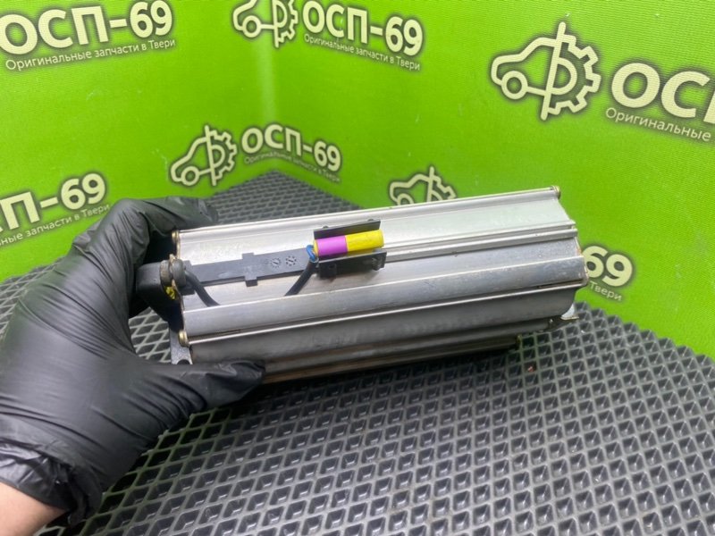 Подушка безопасности, 1990 рублей, Тверь