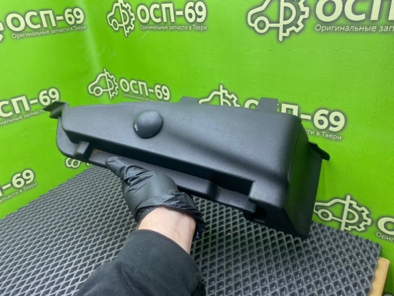 Кронштейн полки багажника, 1690 рублей, Тверь