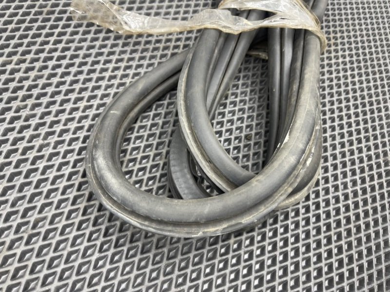 Уплотнитель двери, 1590 рублей, Тверь