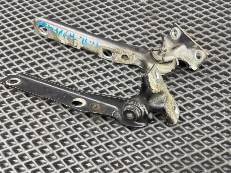 Петли капота, 990 рублей, Тверь