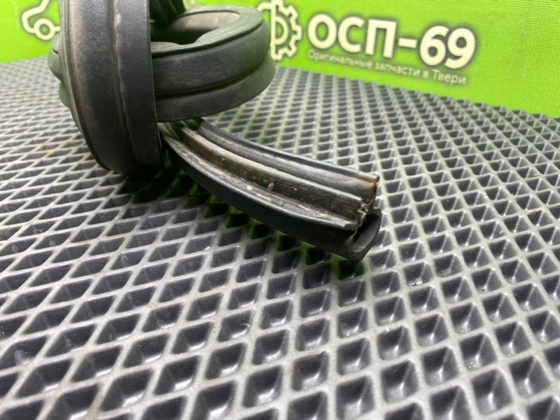 Уплотнительная резинка капота, 790 рублей, Тверь