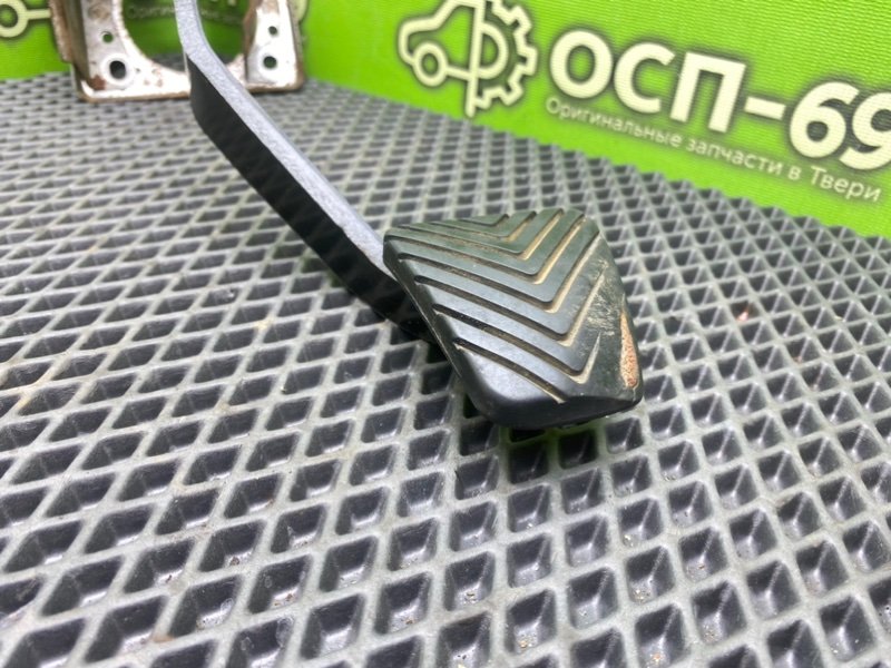 Педаль тормоза, 690 рублей, Тверь