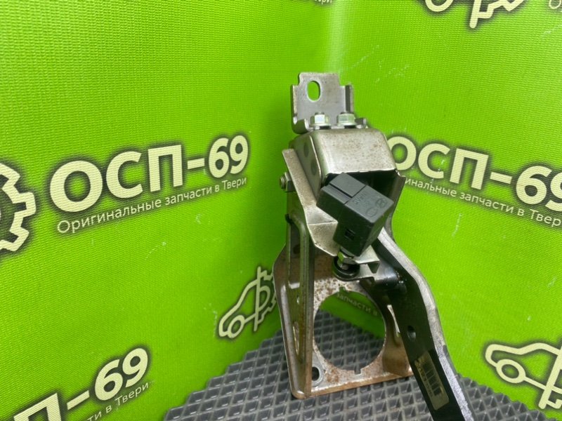 Педаль тормоза, 690 рублей, Тверь