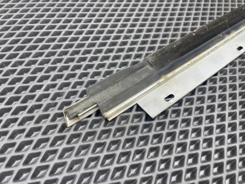 Молдинг стекла, 790 рублей, Тверь