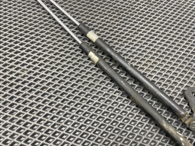 Амортизаторы багажника, 1290 рублей, Тверь