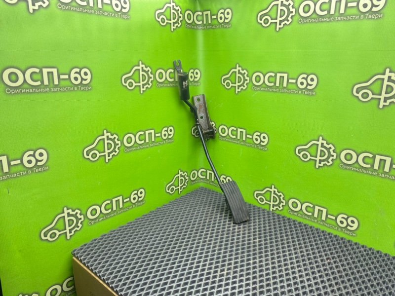 Педаль газа, 690 рублей, Тверь