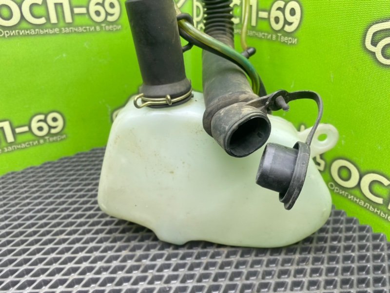 Бачок омывателя заднего стекла, 990 рублей, Тверь