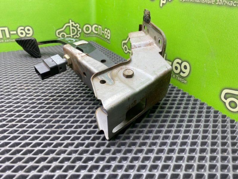 Педаль тормоза, 990 рублей, Тверь