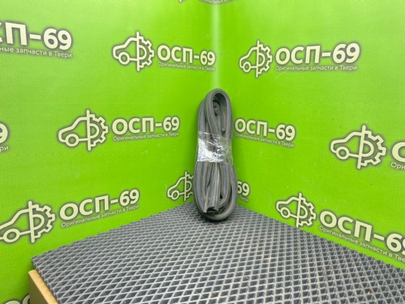 Уплотнительная резинка капота, 690 рублей, Тверь