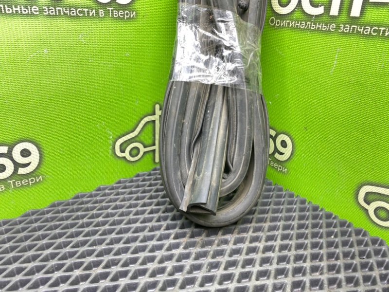 Уплотнительная резинка капота, 690 рублей, Тверь