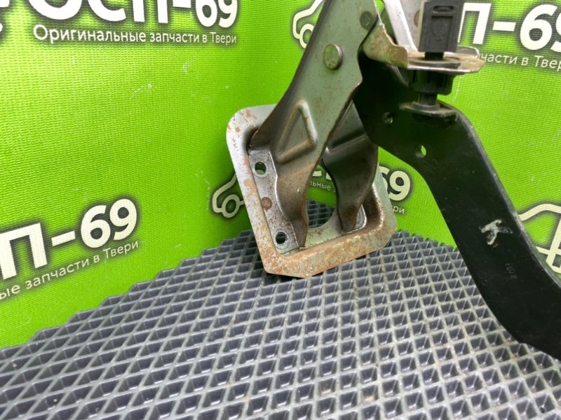 Педаль тормоза, 990 рублей, Тверь