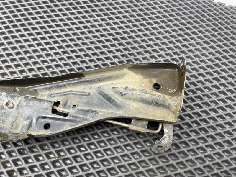 Крепление фары, 890 рублей, Тверь