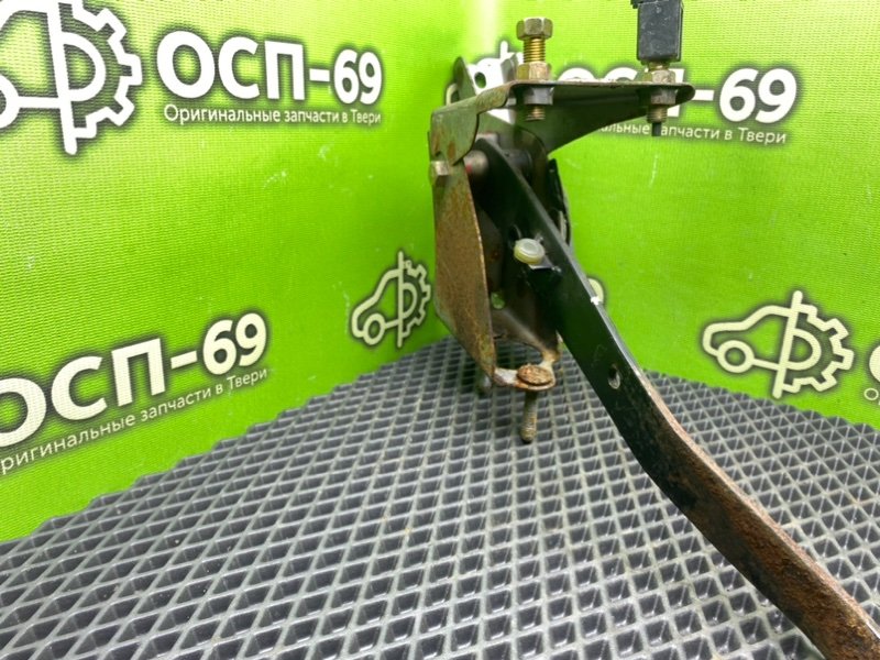 Педаль сцепления, 1990 рублей, Тверь