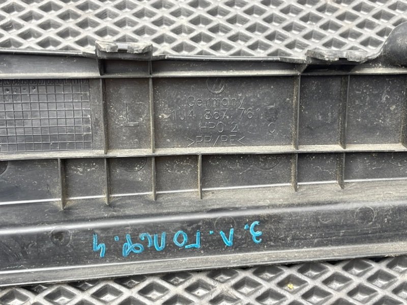 Кронштейн полки багажника, 990 рублей, Тверь