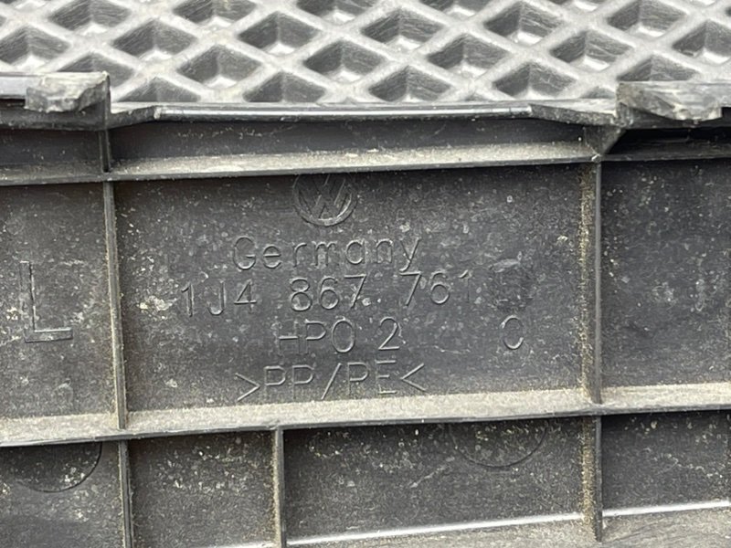 Кронштейн полки багажника, 990 рублей, Тверь