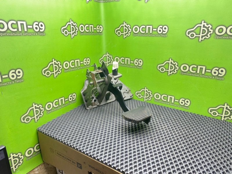 Педаль тормоза, 990 рублей, Тверь