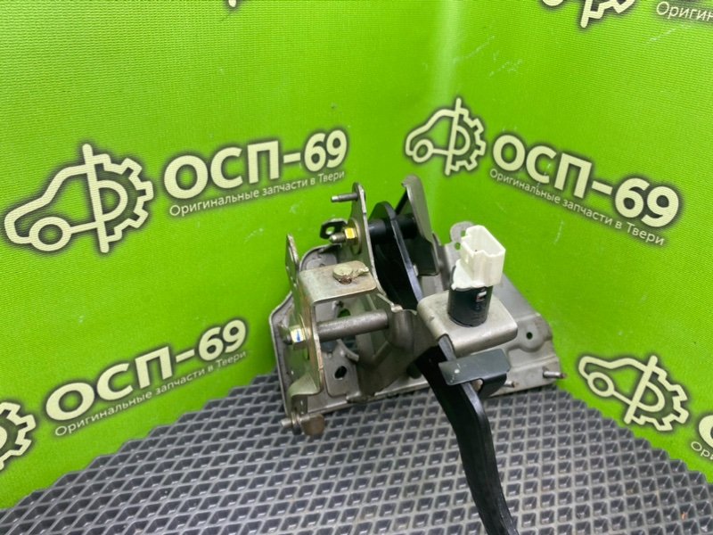 Педаль тормоза, 990 рублей, Тверь