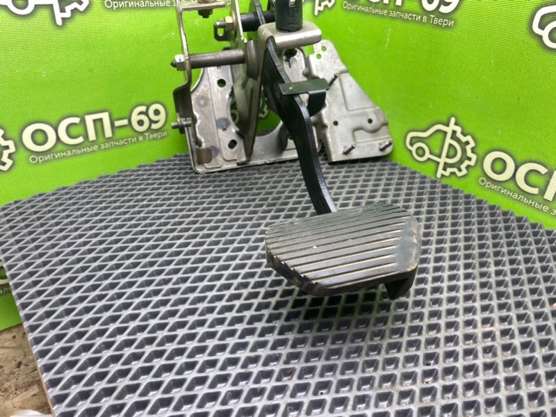 Педаль тормоза, 990 рублей, Тверь