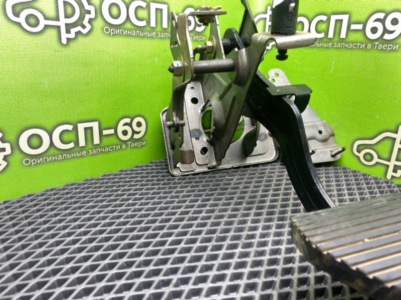 Педаль тормоза, 990 рублей, Тверь