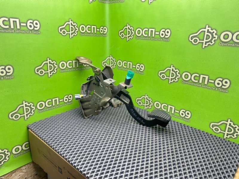 Педаль тормоза, 990 рублей, Тверь