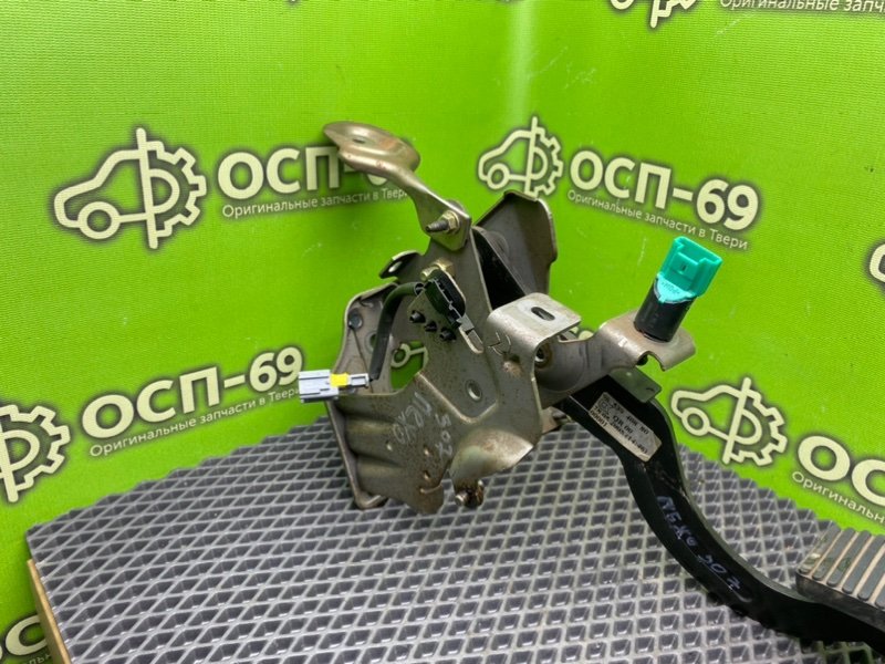 Педаль тормоза, 990 рублей, Тверь