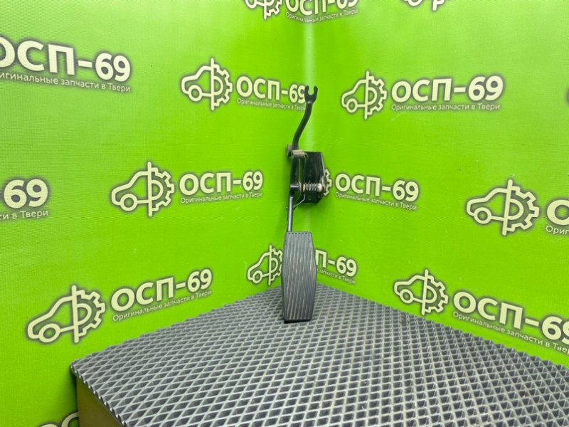 Педаль газа, 790 рублей, Тверь