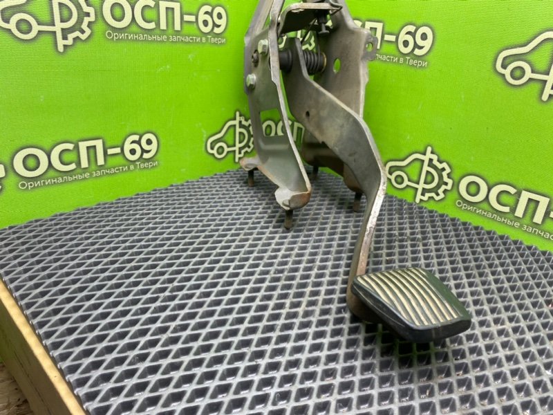 Педаль тормоза, 790 рублей, Тверь