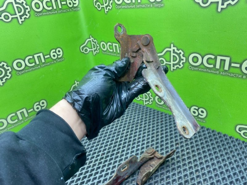 Петли капота, 1990 рублей, Тверь