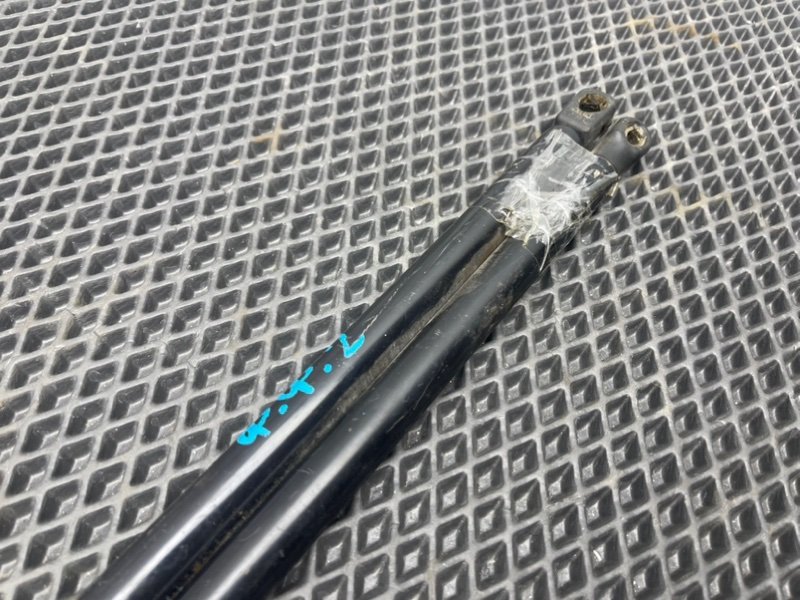 Амортизаторы багажника, 790 рублей, Тверь