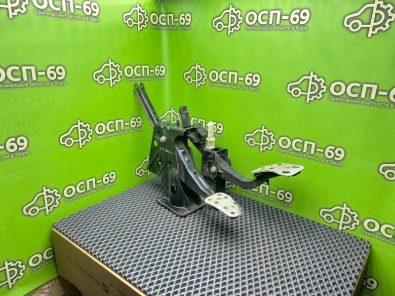 Педальный узел, 1990 рублей, Тверь