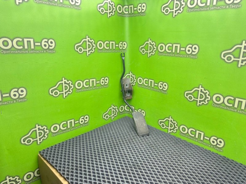 Педаль газа, 490 рублей, Тверь