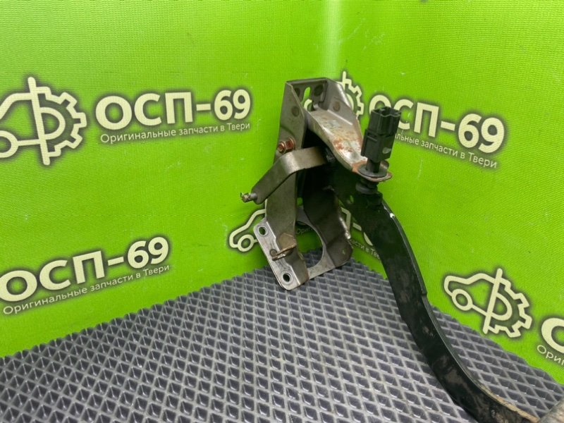 Педаль тормоза, 690 рублей, Тверь