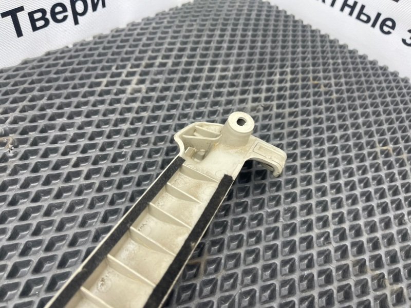 Кронштейн полки багажника, 690 рублей, Тверь