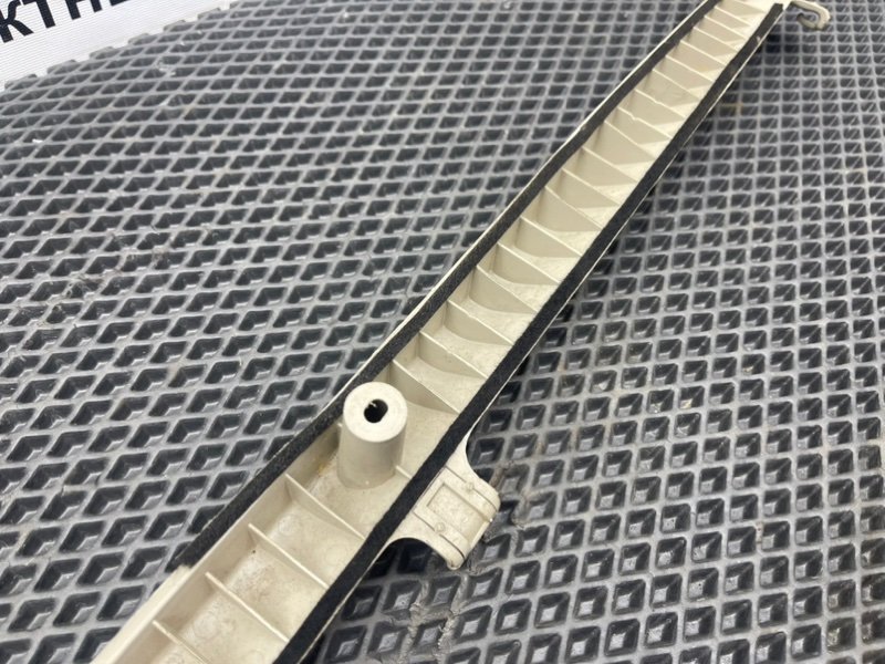 Кронштейн полки багажника, 690 рублей, Тверь