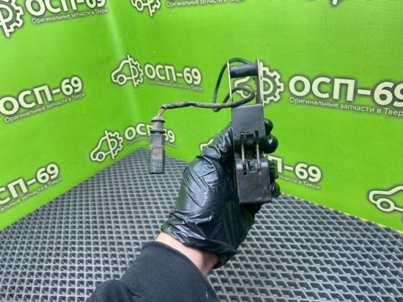 Замок капота, 1790 рублей, Тверь