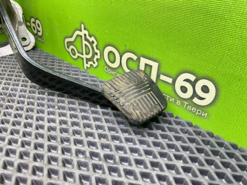 Педаль тормоза, 790 рублей, Тверь