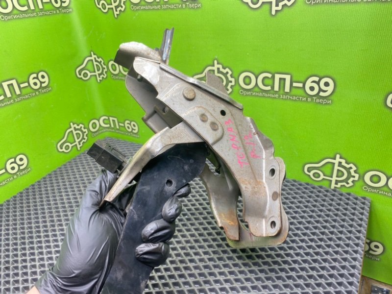 Педаль тормоза, 790 рублей, Тверь