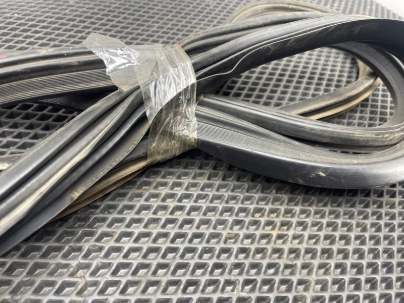 Уплотнитель двери, 490 рублей, Тверь