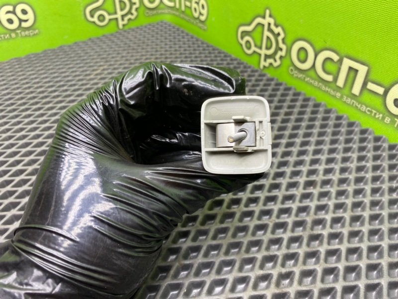 Крепление солнцезащитного козырька, 490 рублей, Тверь