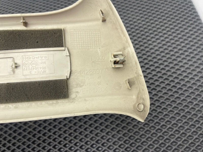 Накладка стойки, 390 рублей, Тверь