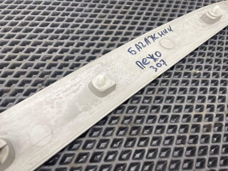 Обшивка крышки багажника, 590 рублей, Тверь