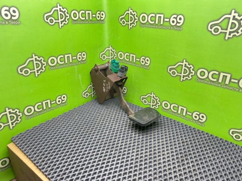 Педаль тормоза, 790 рублей, Тверь