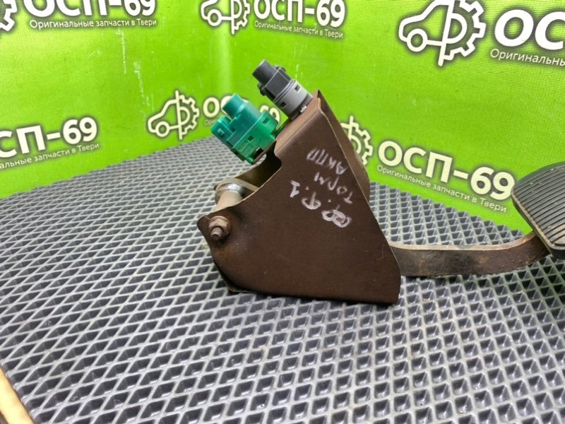 Педаль тормоза, 790 рублей, Тверь