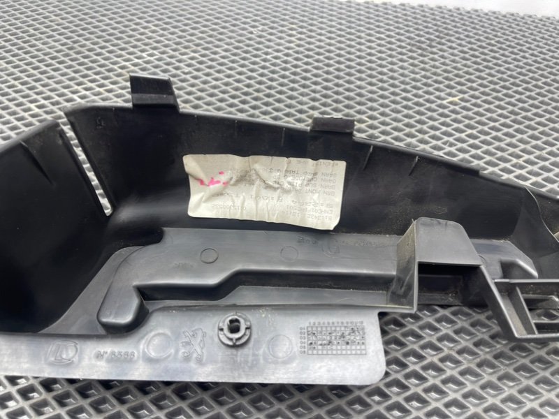 Кронштейн полки багажника, 490 рублей, Тверь