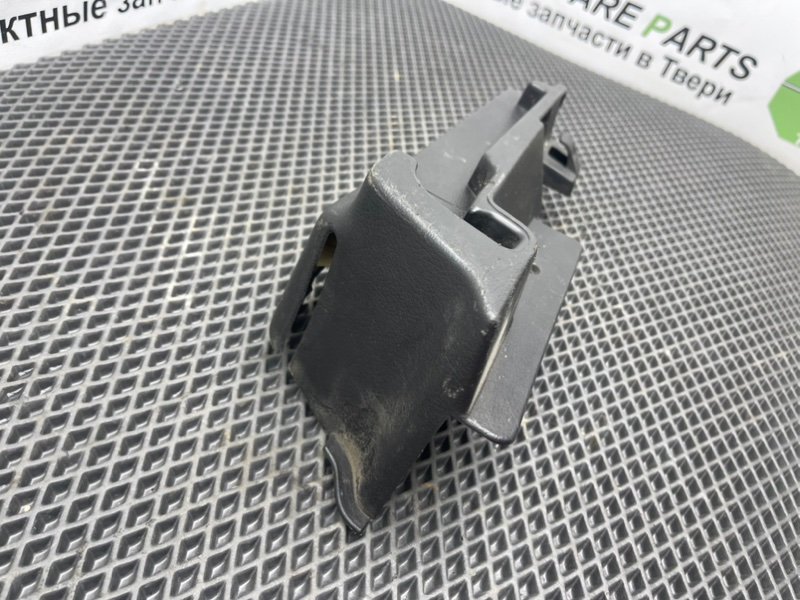 Кронштейн полки багажника, 490 рублей, Тверь